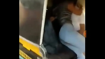 Bercinta Liar Lebah India Di Atas Rikshaw