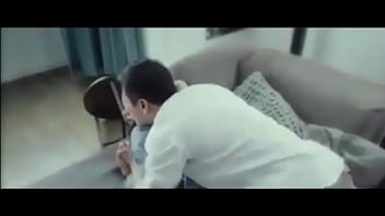 Ciuman Liar Di Balik Tirai Sutra