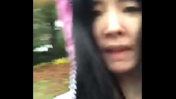 Gadis Asia Telanjang Bulat Basah-basahan Di Tengah Hujan Deras!