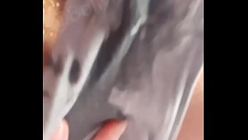 Celana Pendekku Basah Menuju Ke Rumah Thiago Untuk Kuhisap Dan Kuremas Tubuhnya