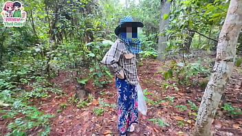 สาววัยรุ่นไทยเดินหาของป่าแต่กลับโดนจับเย็ดหีจนครางลั่น