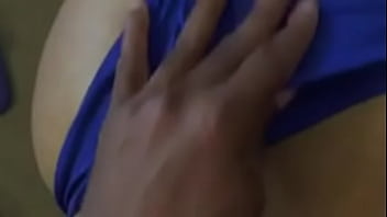 Kekasih Desi Yang Menggoda Sedang Asyik Menghisap Kontol