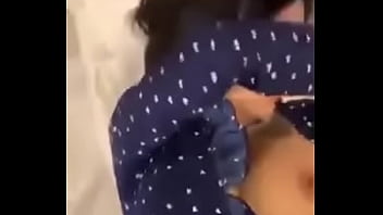 Wanita Tiongkok Yang Haus Digoyang