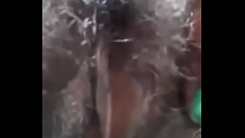Gadis Desi Dengan Memek Yang Menggoda