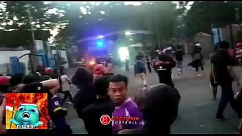 Baku Hantam Brutal Di Tribun: Persik Vs Psim, Adu Panas Suporter Yang Bikin Bergairah