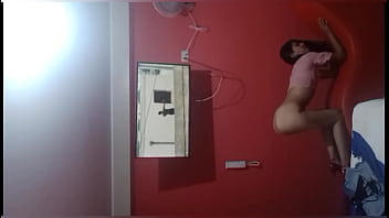 Kakak Tiriku Menangkapku Di Kamar Ayah, Dia Menyuruhku Untuk Memamerkan Kemaluanku Dan Menghajariku Dengan Kasar, Oh Enak Sekali, Pacari Aku, Aku Adalah Pelacur Adik Tirimu