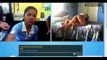 Gadis Indonesia Panas Menggoda Di Depan Webcam