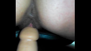 Perempuan Jalang Mainin Mainan Dan Minta Kontol