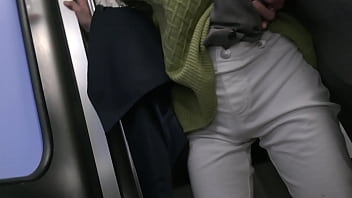 Kereta Goyang Istri Orang: Ibu Berumur 50 Tahun Digerayangi Di Kereta Penuh Nafsu Oleh Kurokawa Makiko