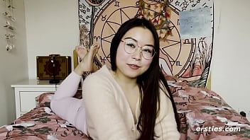 Gadis Tionghoa Imut Ini Sangat Bergairah Saat Membuat Video Masturbasi Untuk Kami