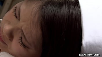 Dokter Yang Tak Hanya Menyembuhkan Pasien, Tapi Juga Memuaskan Perawat Genit Yang Haus Aksi