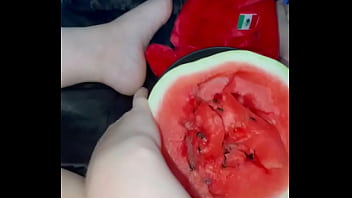 Melon Manis Memperbanyak Orgasme Perempuan – Video Panjang Arab 2025 – Amatir Saudi Terbaik – Masturbasi Nakal Putih Salju Arab – Fetish Makanan Ekstrem – Buah Di Memek Remaja Ketat – Gadis Los Angeles Usa