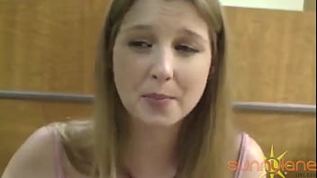 Sunny Lane Si Blonde Hot Menyundul Di Ruang Rawat Inap!