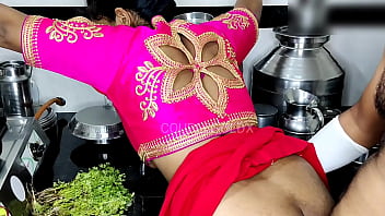 सास बाजार गई तो देवर ने कोमल किचन में चोदकर रख दिया