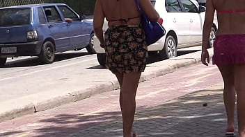Gostosinha Safada Indo Pra Praia Com Esse Rabo Delicioso Balançando