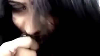 Gadis Desi Yang Cantik Dan Menggoda