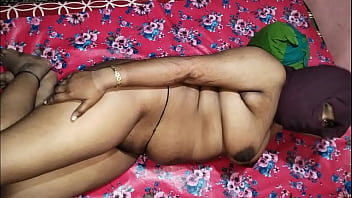 Ibu Menghisap Kontol Anaknya Agar Si Anak Berhenti Main Game