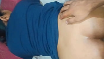 Gadis India Bergairah, Pantatnya Kencang Dihantam Dari Belakang
