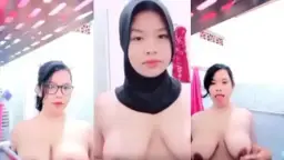 Gadis Berjilbab Hitam Yang Menggoda