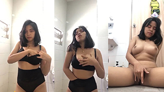 Gadis Kampus Seksi Dengan Payudara Montok Dan Sensasi Masturbasi Yang Menggoda