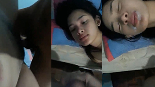 Gadis Lokal Baru Langsung Dikentot Dan Disemprot Sperma Panas Ke Mulutnya
