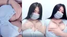 Yessy Menggoda, Remas Payudara Menggairahkan Di Mango Live