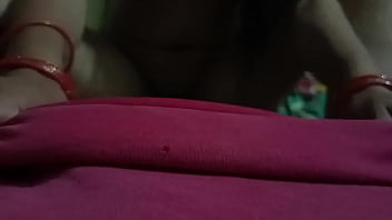 Bhabhi India Yang Panas Mainin Kontol Tetangga, Nungging Dan Dikocok Sampai Muncrat Di Memeknya