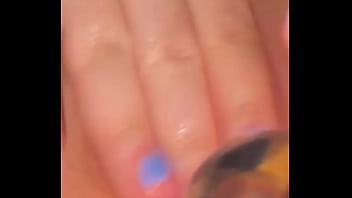 Adik Tiriku Hilang Perawan Saat Menggoda Memek Merah Muda Basahnya Dengan Dildo Kaca Besar—kini Dia Marah Dan Aku Akan Menghajarnya Biar Senang & Hentikan Tangisnya—dia Tergila-gila Pada Bbc Amerika La