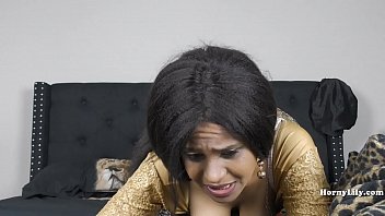 Anak Tiriku Tak Bisa Menahan Diri, Akhirnya Ibuku Yang Memberinya Kepuasan