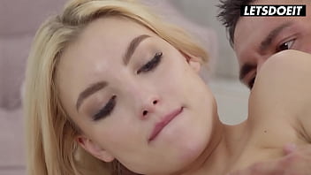 Kakak Tiriku Yang Pirang, Sylvia Buntarka, Ditembak Dalam-dalam Oleh Kakak Tiriku Yang Lebih Tua – Whiteboxxx