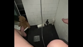 Gadis Saudi Muda Elite Dengan Tubuh Sempurna Memuaskan Dirinya Di Kamar Mandi – Salju Putih Arab – Amatir