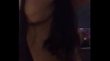 Gadis India Menggoyang Tubuh Telanjangnya Di Rumah Pribadi Delhi