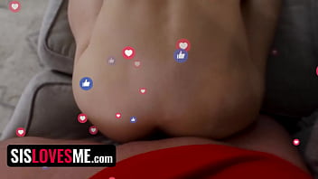 Siaran Langsung Dengan Adik Tiriku Emma Yang Tak Bisa Dikendalikan, Berakhir Dengan Aku Menghajar Pantatnya!