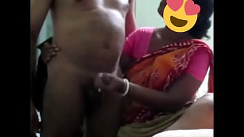 Tante Desi Menggocok Kontol Sampai Keluar Air Mani