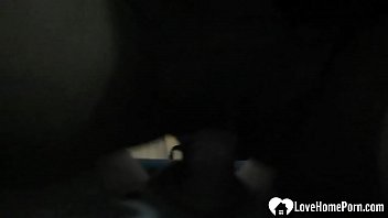 Gadis Asia Menggoda Memberikan Blowjob Dengan Pandangan Mata Pria