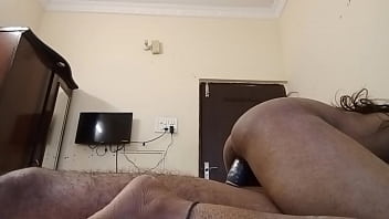 Gadis Desi India Yang Seksi, Pantat Montoknya Ditusuk Sampai Meraung, Lihat Deh Memek Asia Amerika Yang Basah Dan Cantik Dari Dekat