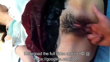 Muncratan Liar Gadis Asia Yang Menggoda