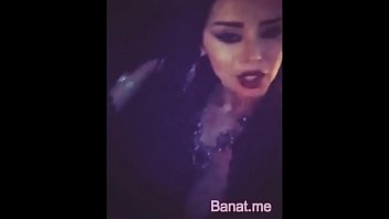 Gadis Arab Montok Dengan Payudara Besar Video Panas Menggoda