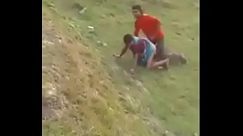 बीच मैदान में जंगली चुदाई