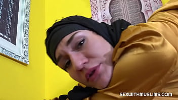 Tak Ada Yang Lebih Nikmat Dari Pada Ngentot Cewek Berjilbab