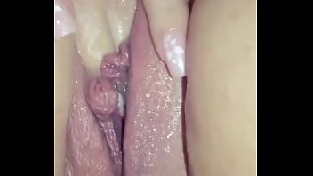 Jari-jari Nakal Menggoda Desi