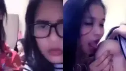 Gadis Belia Main Payudara Besar Dengan Pasangan Sejenis