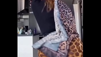 Arap Kocak Yang Menggoda