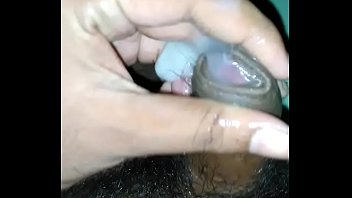 Desi Cowok Ganteng Masturbasi Dengan Penuh Gairah – Episode 6