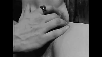 Hidup Rahasiaku: Mandi Bersama Ibu, Fantasi Terlarang Zaman Dulu