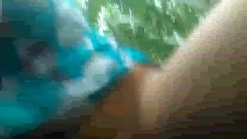 Gadis Desi Menggoda Di Tengah Hutan Liar