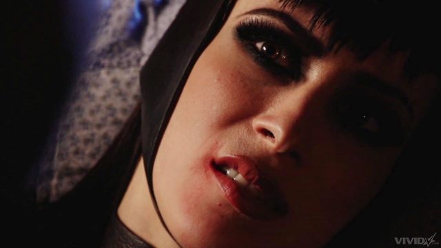 Aiden Ashley Menggoda Di Malam Gelap: Adegan Panas Ketiga