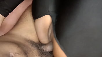 Ibu Tiri India Berlatih Yoga Panas Bersama Putra, Berlanjut Ke Adegan Mesra Dengan Audio Hindi Yang Jelas