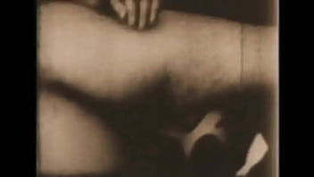 “vintage Mothers: Kisah Mesum Para Ibu-ibu Dari Zaman Victoria”