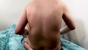 Muslimah Berhijab Arab Menggoyang Paha Dengan Penis Di Vagina